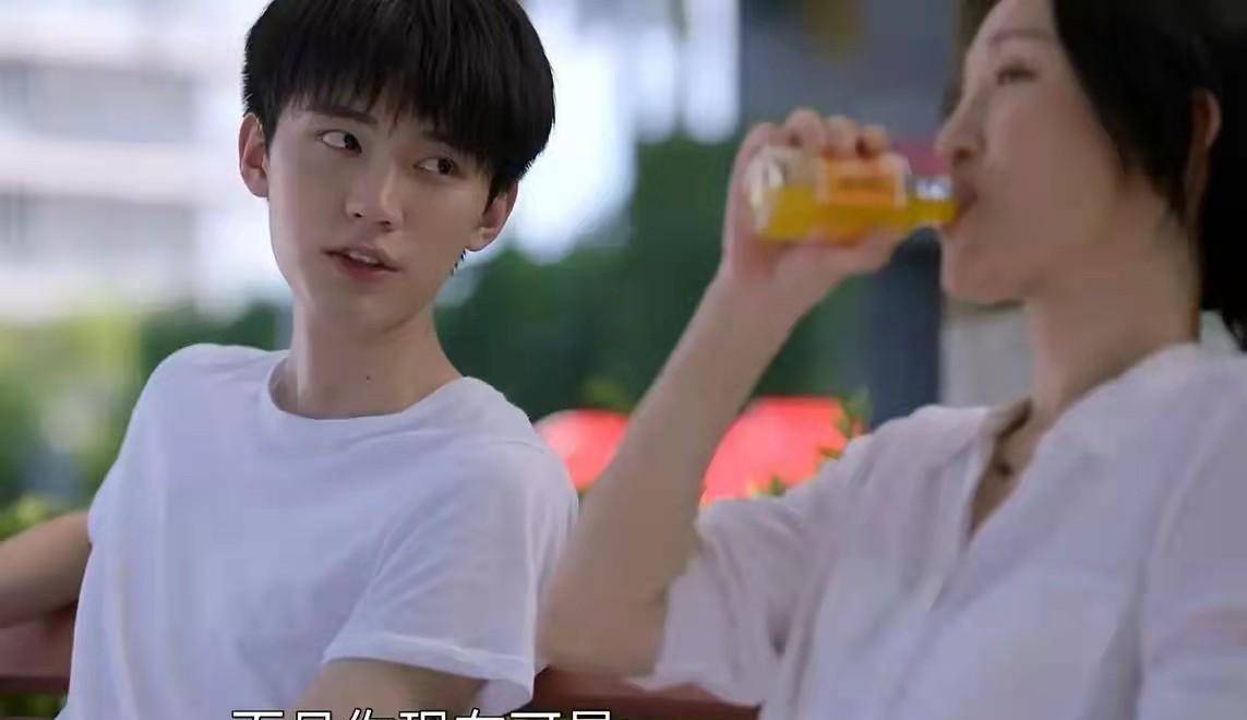 原创白敬亭高频营业背后是90后男演员不上不下的尴尬处境