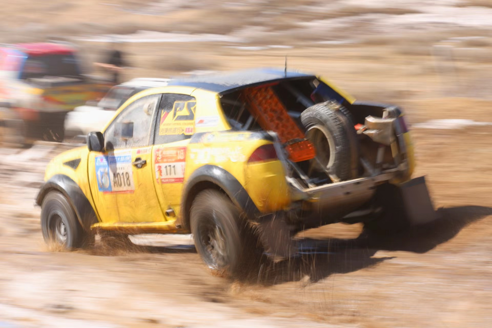 内蒙古正蓝旗汽车拉力赛狂飙浑善达克