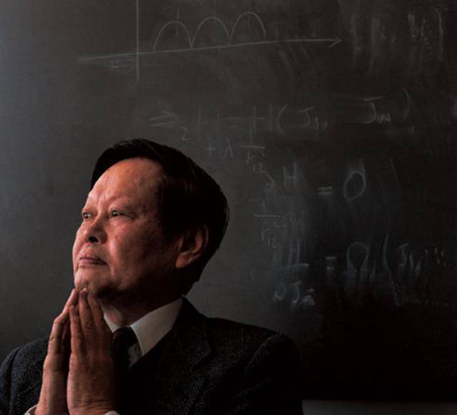 杨振宁教授回国后教出五个大学校长,十多个中科院院士.