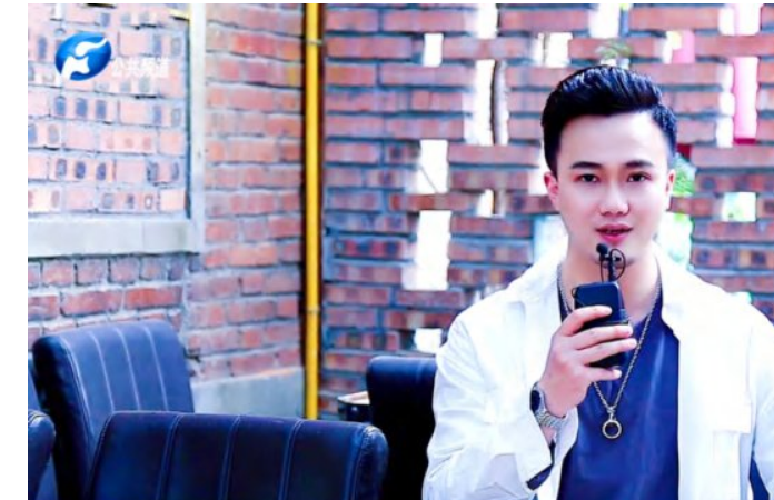 《中国好声音》签约主持人btv《声音的抉择》签约主持人·cctv《星光