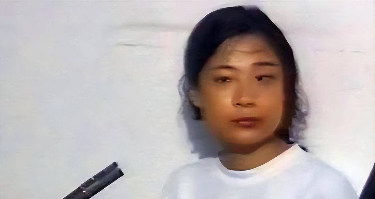 此时此刻,邵苗苗和乔立夫已经吓新了,立即打包收拾,匆匆逃跑.