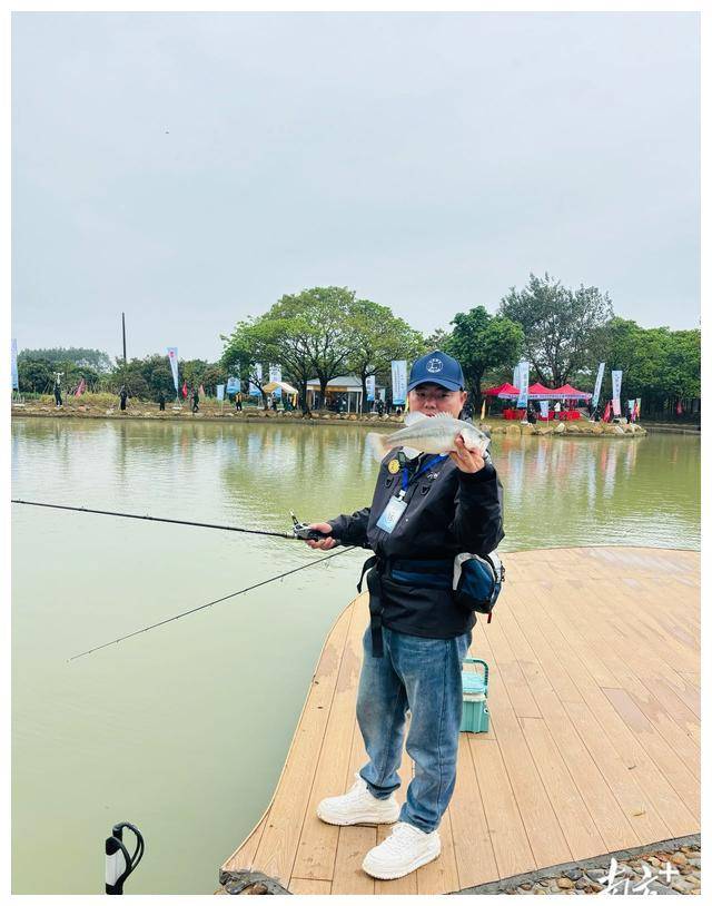 原创水上高尔夫饶平县首届路亚邀请赛精彩举办封后宝座属于谁