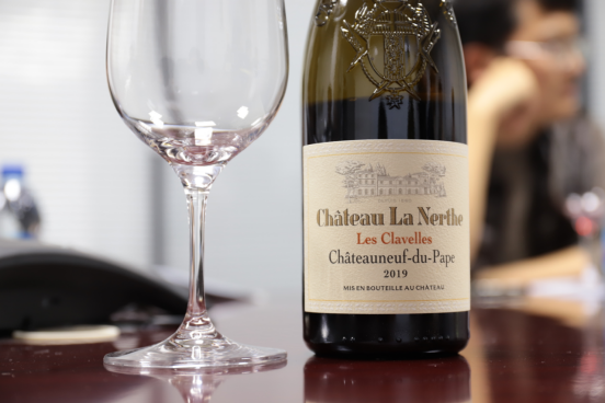 上酒品鉴教皇新堡的传奇拿勒城堡chateaulanerthe