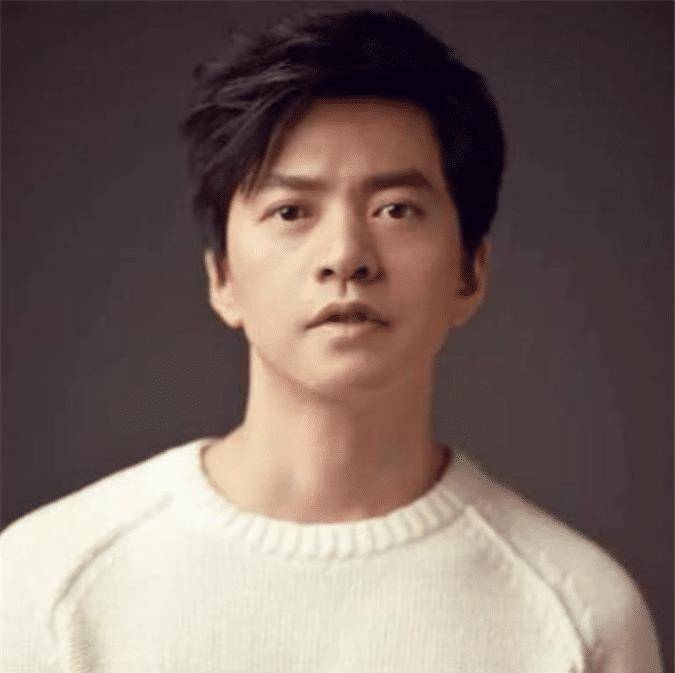"当你老了,头发白了,炉火旁打盹回忆青春"爱情,来来去去走走停停图的