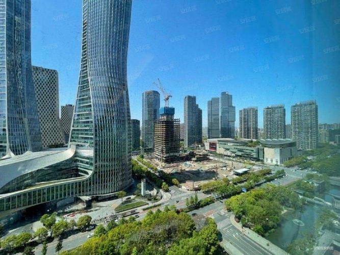 德信御临云峰位于杭州上城区钱江新城地处城市核心尊享城市繁华