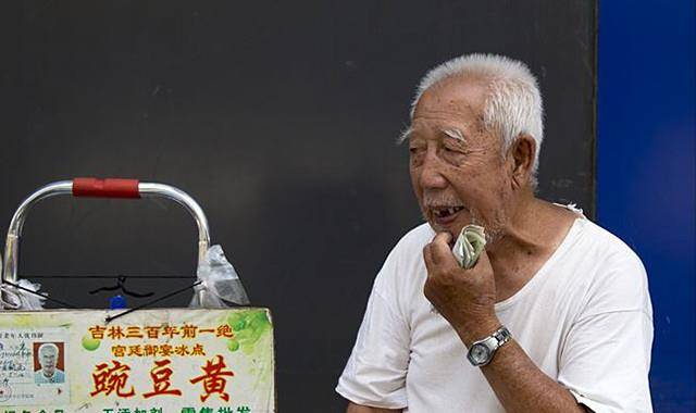 原创8旬爷爷卖三百年前的宫廷雪糕慈禧饭后必吃冰点想找传人