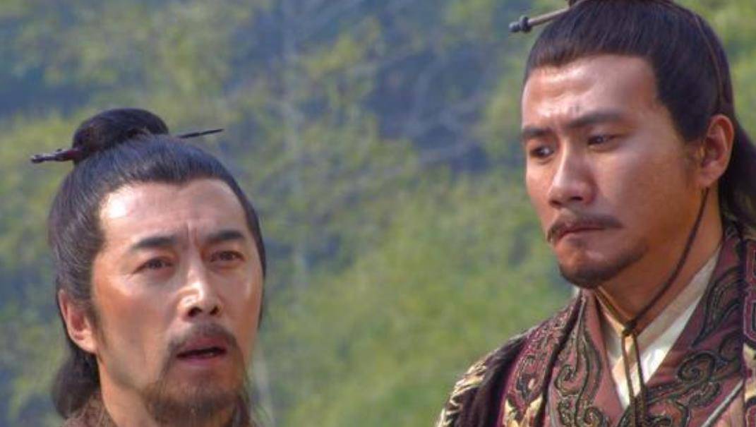 听到陈寿禄的担心之后,朱元璋特意对着文武百官表示:"谁若敢在背后害