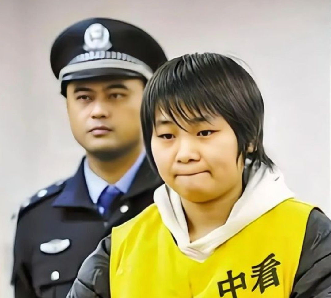 18岁女孩弑杀双亲与尸体同睡4天理由却是为了成全父母