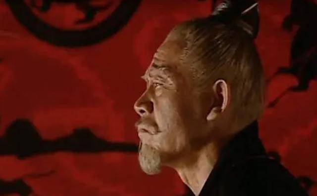 汉武帝赏赐十车肉霍去病放臭也不吃26年后才发现他的高明之处