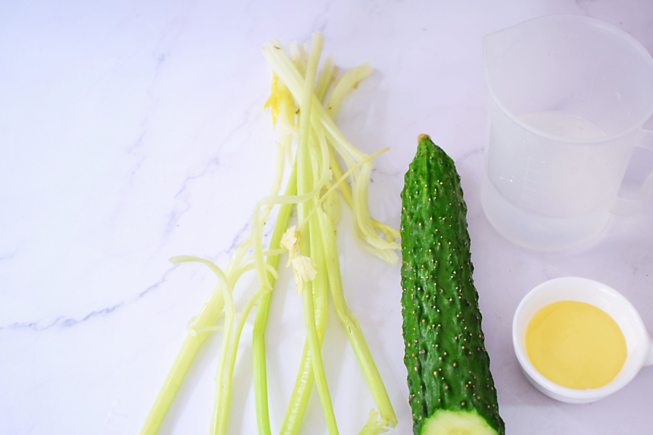 原创吃多了感觉肚子油腻来一杯果蔬汁助你解油腻还能排毒减肥