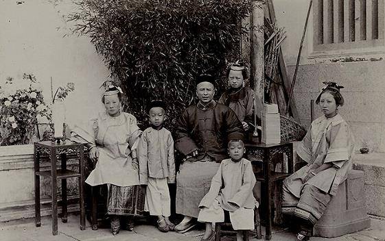 原创清朝时期的家族影集图5是李鸿章家族图8类似幼儿园