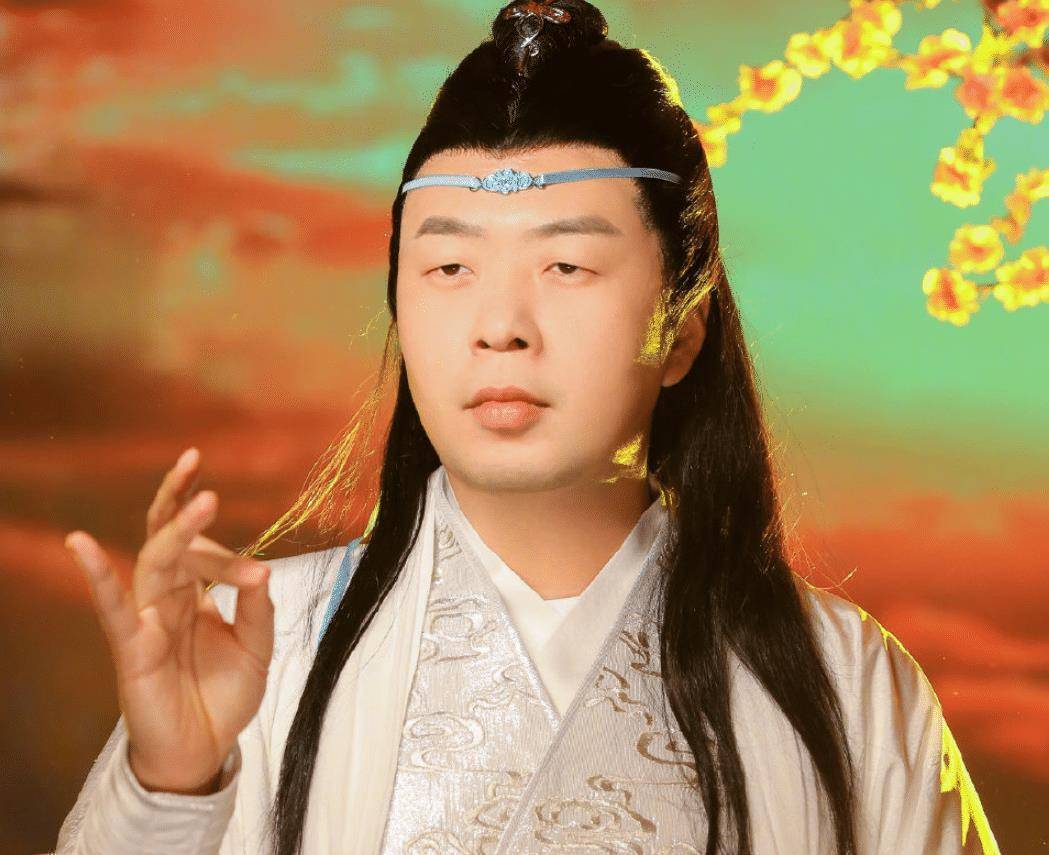原创快乐大本营全员古装成毅再次扮演司凤吴昕cos花千骨却显胖