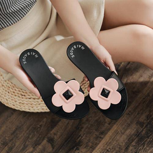 时尚女士拖鞋穿配套轻便优雅又时尚