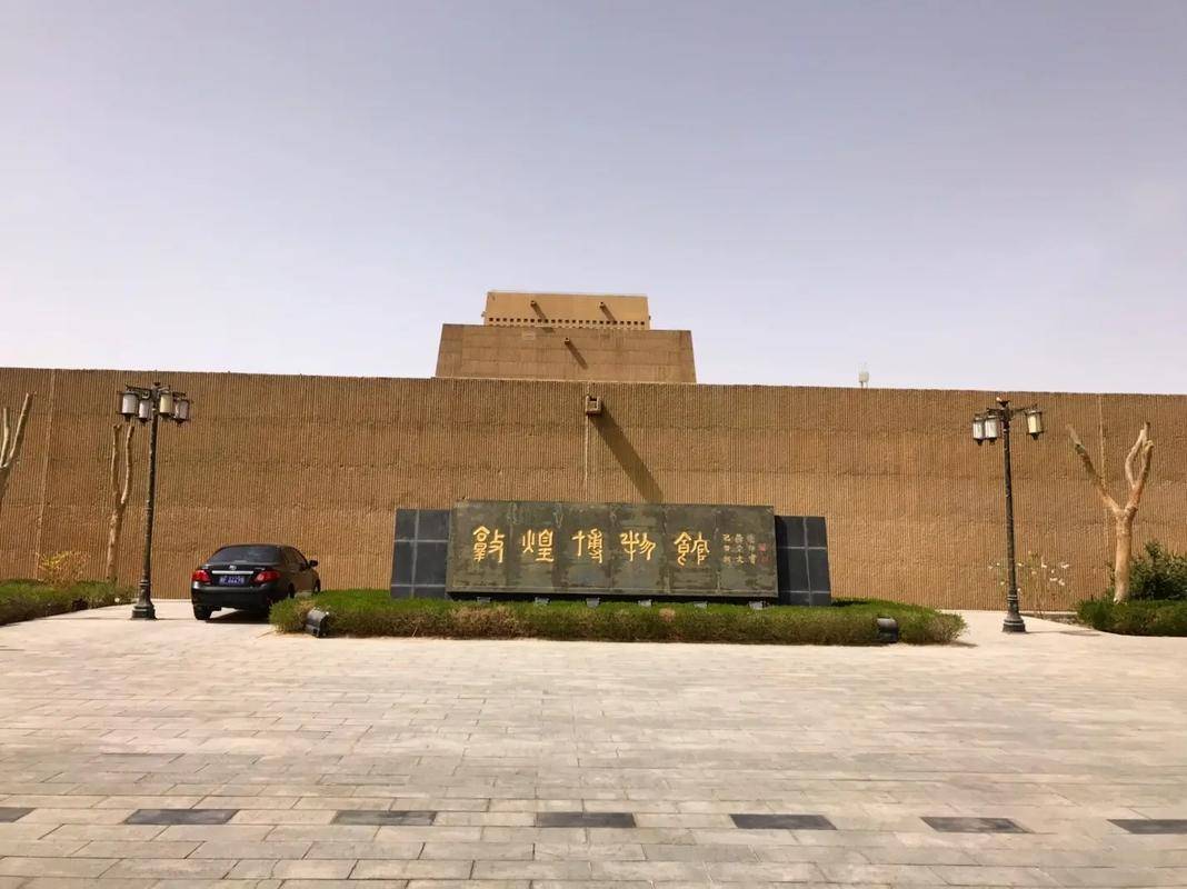 三大演出《又见敦煌》,《敦煌盛典》,《丝路花雨》,每一场都是对敦煌