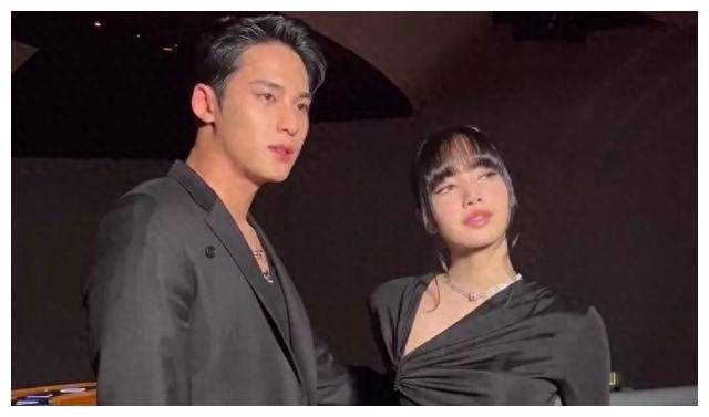 lisa和男爱豆互动两人显得很般配网友感叹可惜她有传闻男友