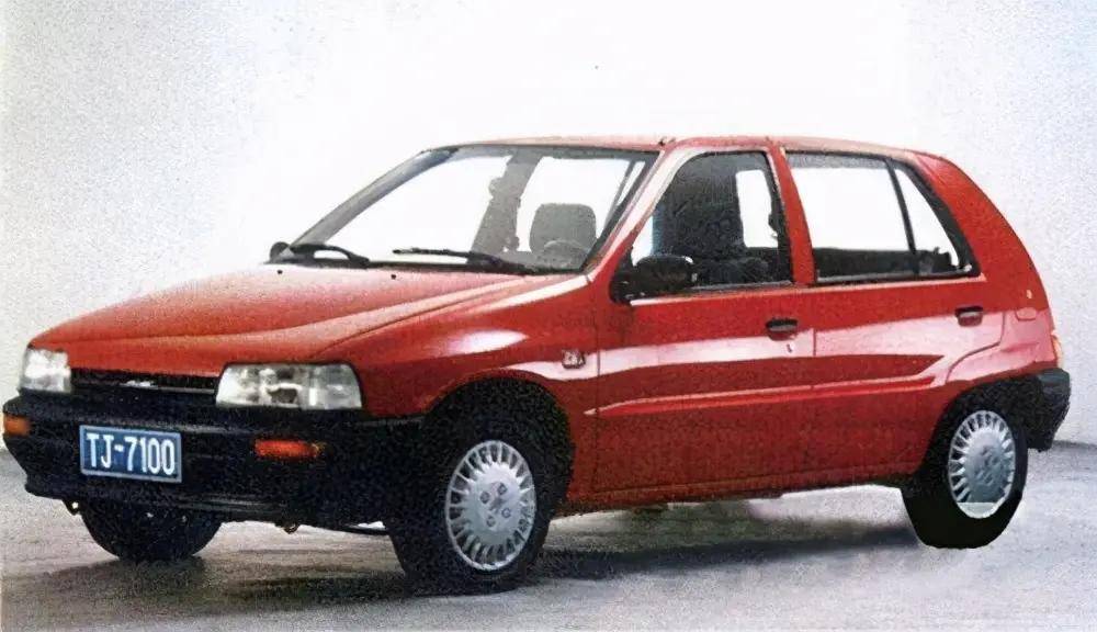 说到夏利大家肯定不会陌生,夏利是天津一汽1986年以ckd形式引入到国内