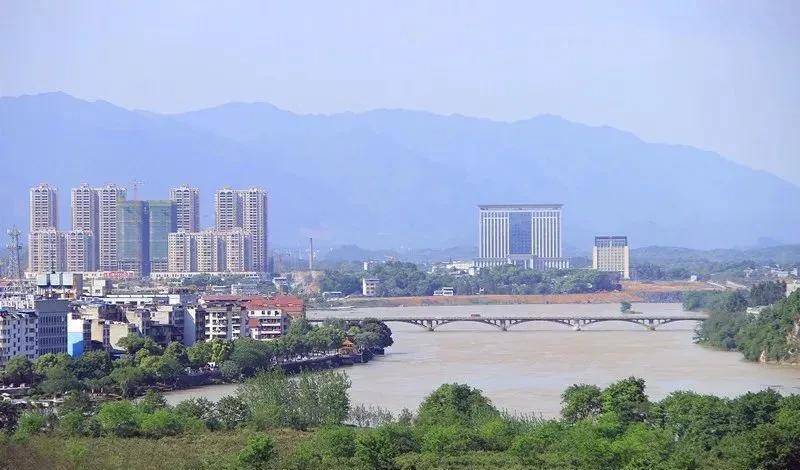 朔五年,即公元前124年,比"零陵县"在广西地域(兴安县界首镇)置县还早