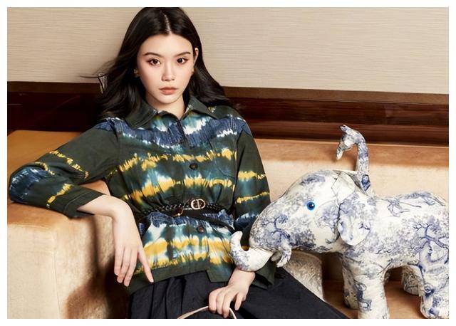 哇哦,听了这一段,是不是觉得奚梦瑶的经历挺励志的?