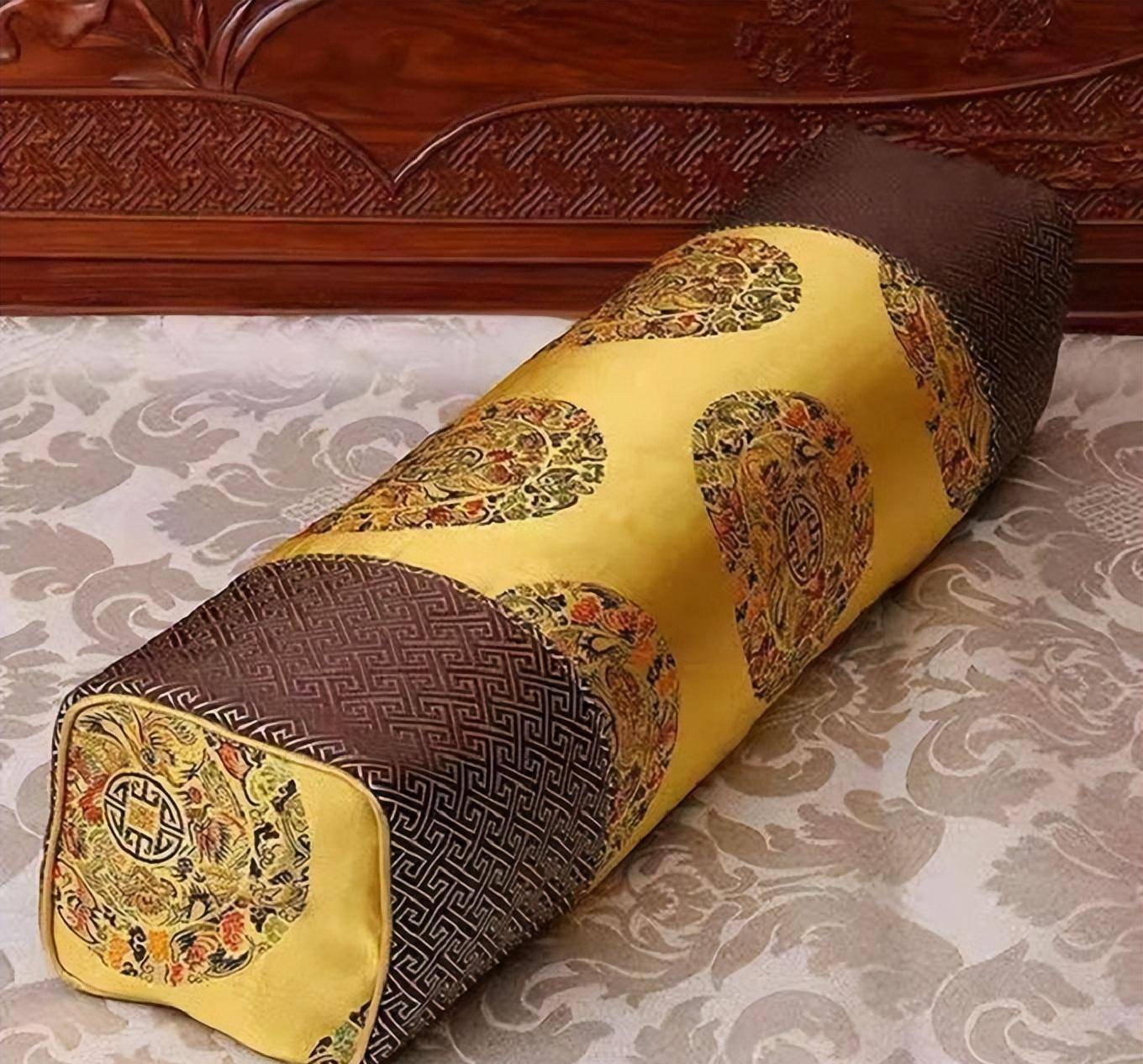 原创古人睡觉老爱用瓷枕头不难受么其实是为了方便女子