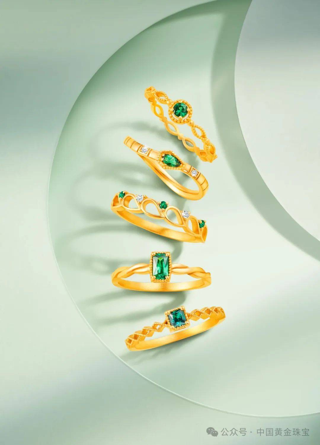 分析道:"金价飙升确实激发了消费者的热情,然而对于黄金珠宝行业而言