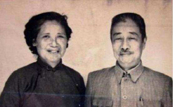 原创鲁迅三弟周建人另娶后携妻回八道湾次子拔刀相向致兄弟决裂