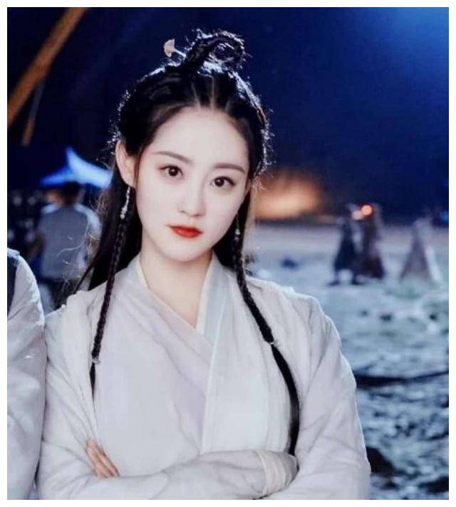 祝绪丹还参演了《一身孤注掷温柔》《一千零一夜》《谈判官》《画心师