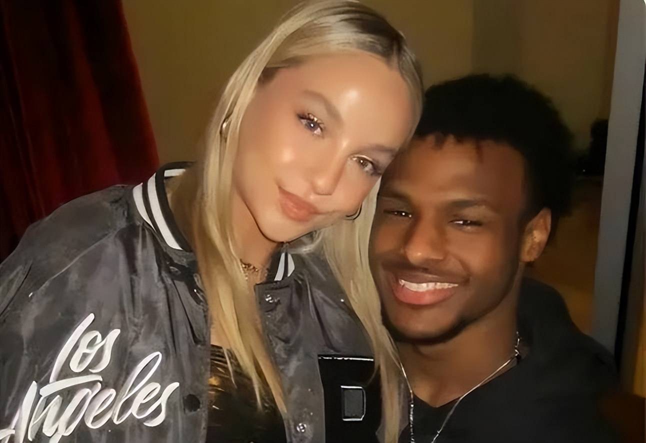 nba詹姆斯儿子被淘汰,与女友同居后彻底迷失 很可惜_布朗尼_篮球_媒体