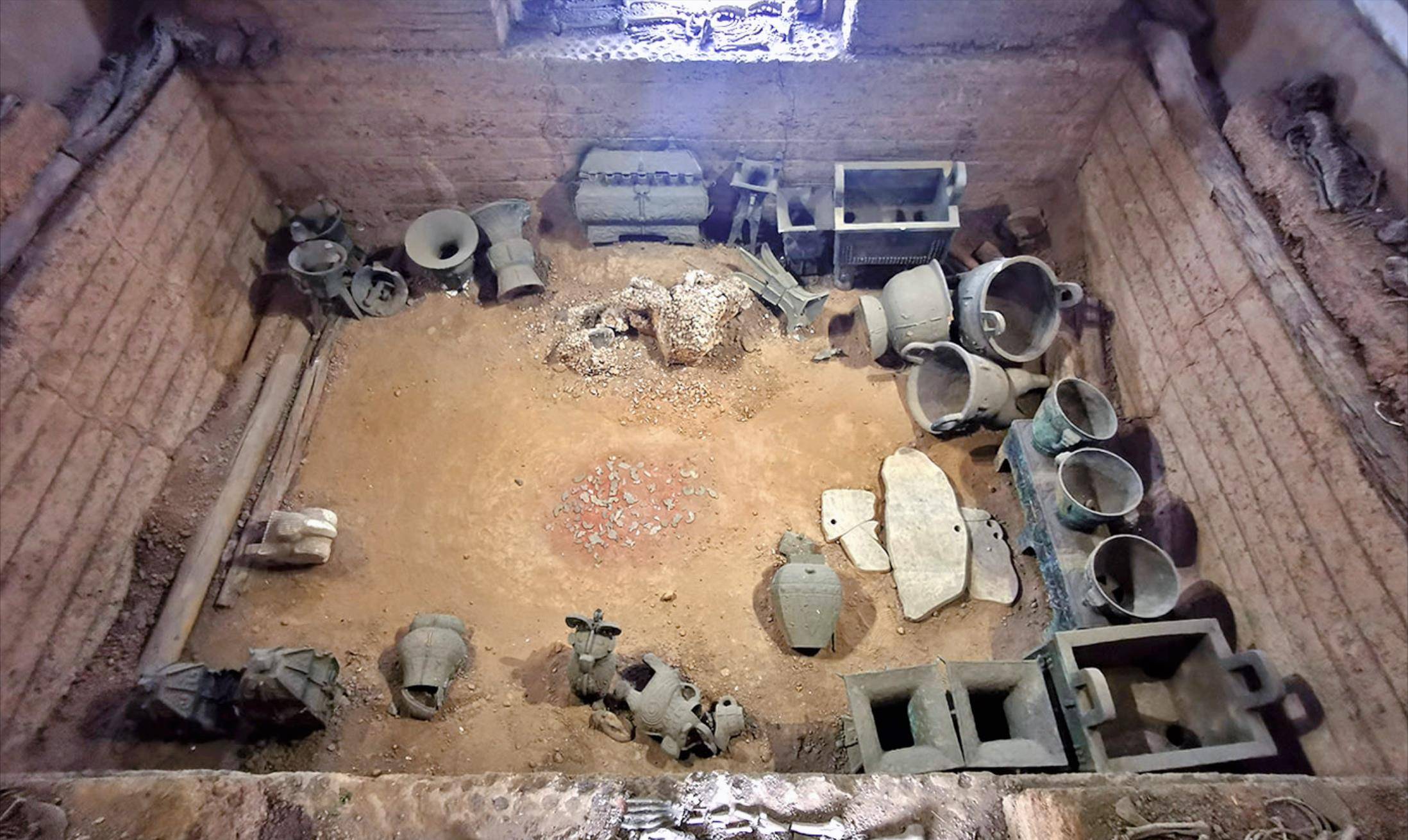 颠覆传统认知:从城市化进程揭开夏商周时期共主更迭的奥秘_二里头