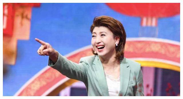 国家一级演员闫学晶曾亲手拔掉父亲氧气管,今与二婚老公很幸福_舞台