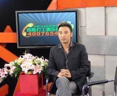 原创一夜成名陈少华耍大牌被砍掉下巴缝130针今卖马桶为生