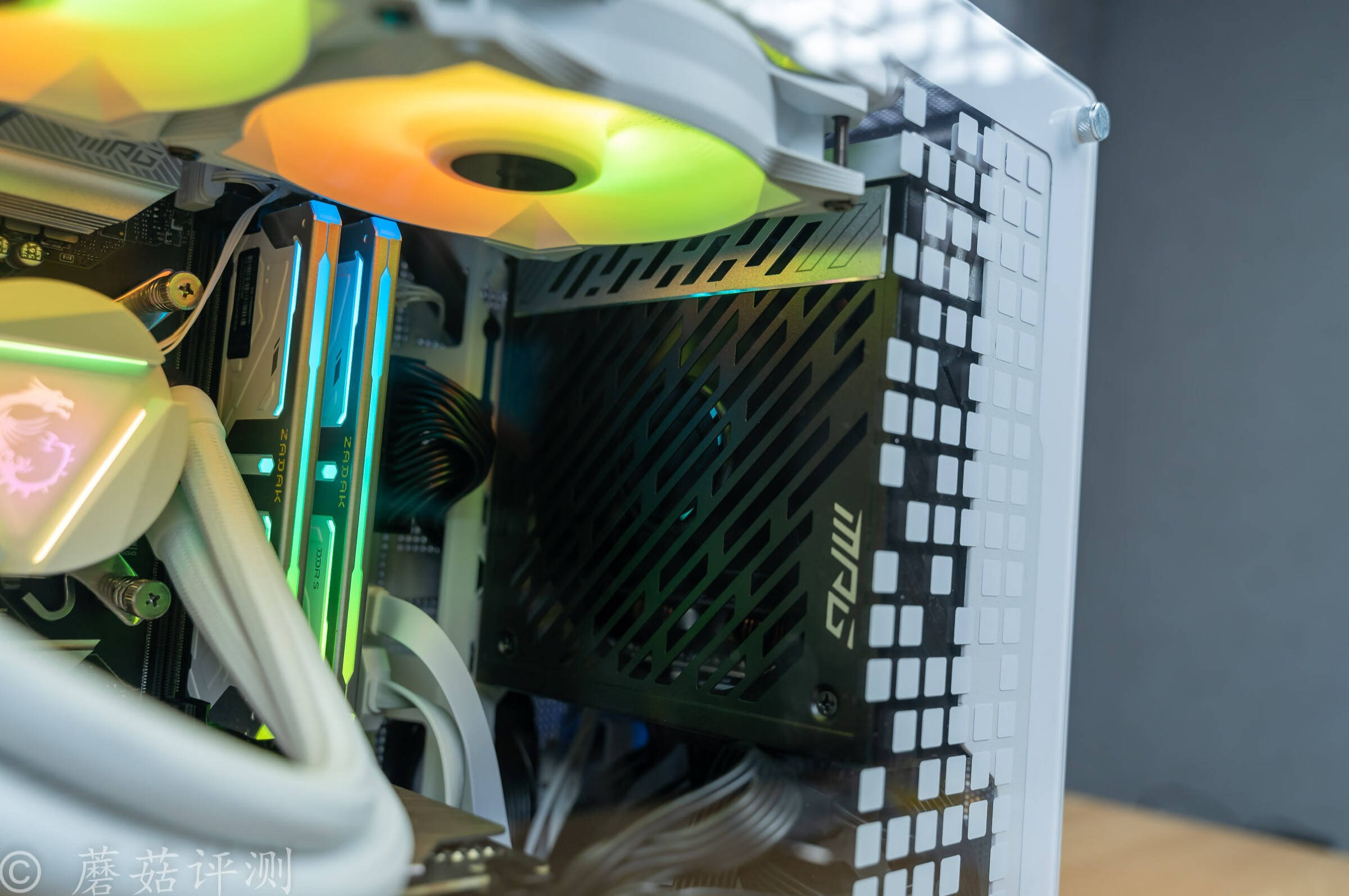 主板是微星的b760m edge ti,显卡是微星的gtx 1660 super魔龙