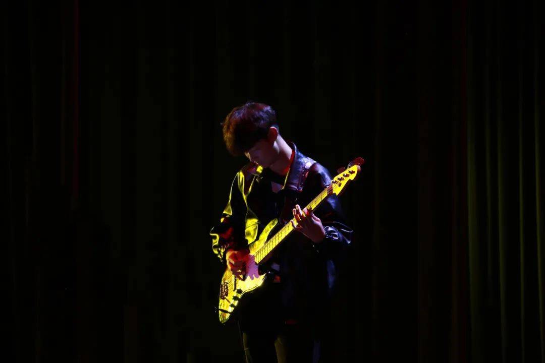 与乐对话专访栏目第三期嘉宾音乐制作人王泽峰