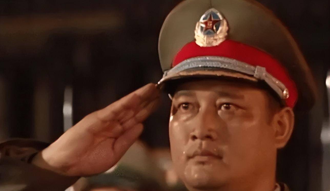 本期子牙童趣人物纪将带领大家走进"香港回归见证人"谭善爱,看看他