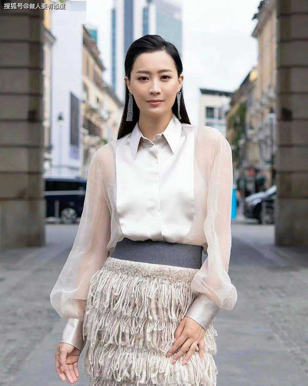 原创67陈法拉官宣产子与法国老公恩爱8年喜迎二胎一家四口很幸福