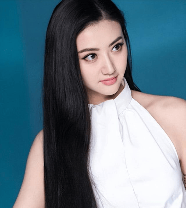 真人个个又瘦又美比照片漂亮10倍天生不上镜的8位女明星