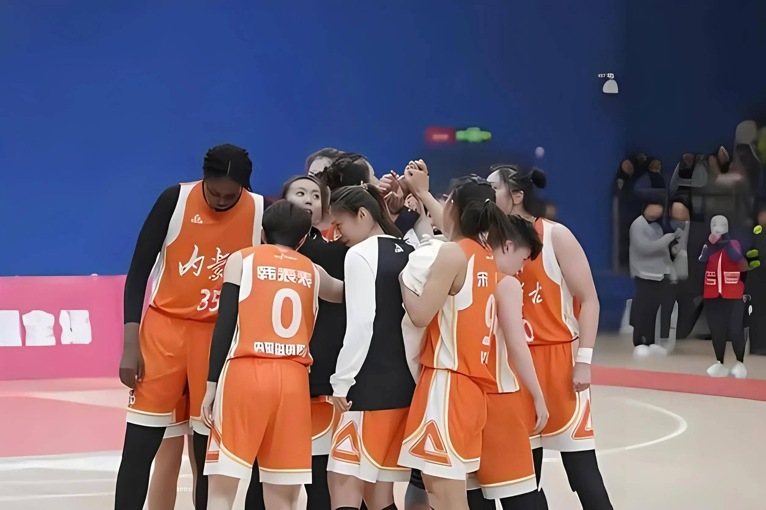 王思雨,韩旭,外援坎贝奇这样的四巨头,加之高颂,王雪朦,唐子婷这样的