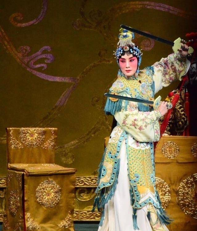 原创天津京剧程派名家私下录音被爆称张火丁大连演出是蹭张云雷热度