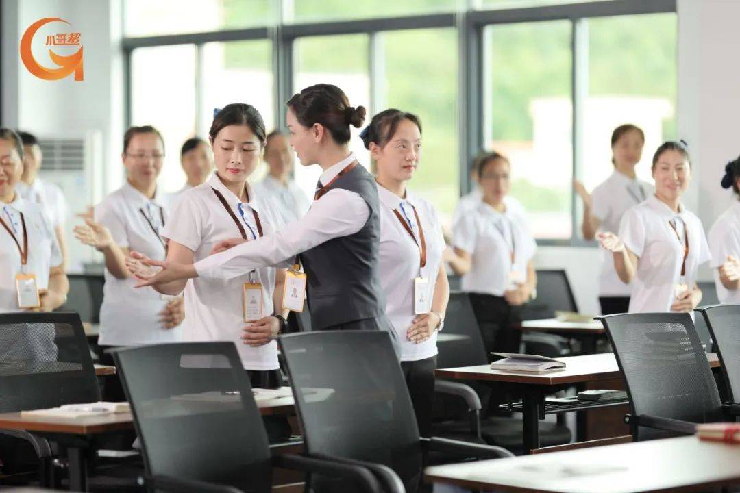 【管家服务】引入高级管家培训,提升高端服务技能