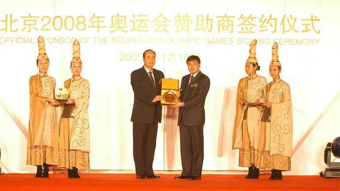 伊利掌门潘刚的60条思考登高莫问顶途中耳目新