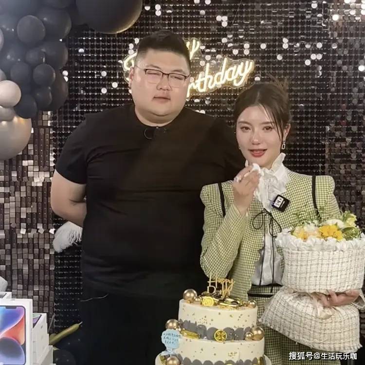 网友曝过往黑史315晚会后网红车评圈炸锅猴哥虎哥八戒评论区沦陷