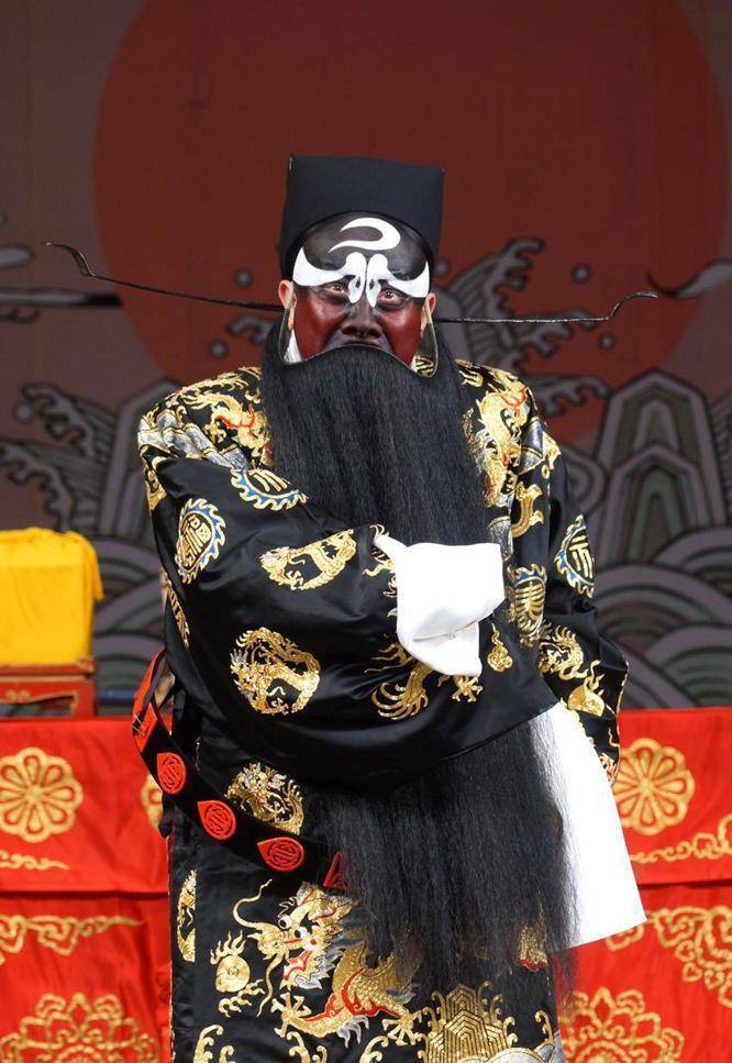 京剧名家安平老师表演太过突出自己,还是应该考虑其他演员_李军_艺术