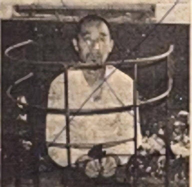 他是湖南湘潭人,自称学富五车,17岁当上首富,还妄想称帝_石顶武_佛国