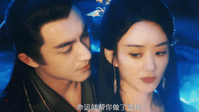 这一部剧叫《与凤行》,男女主角由赵丽颖和林更新搭档出演,这是刚开播