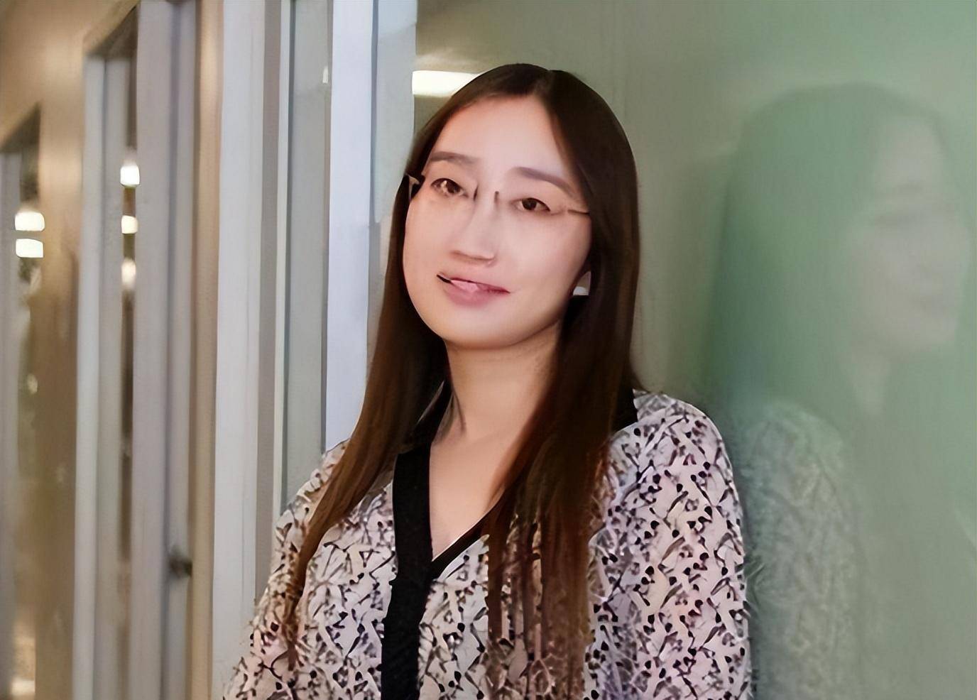 原创上海交大女博士钱璐璐4婚3离加入美国籍今成世界名校终身教授