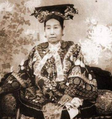 原创晚清近支宗室过继具有十分明显的赡养作用常与政治发生密切联系