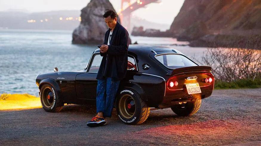 吴彦祖是怎样玩车的,看他改造的1968年本田s800 coupe,爱不爱?