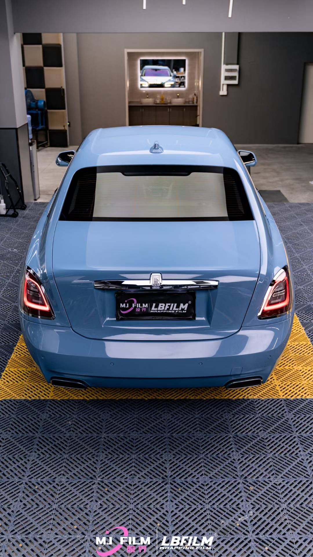 劳斯莱斯古斯特lb改色膜原厂漆瓷器蓝