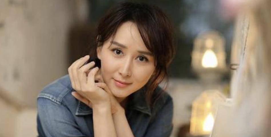 胡静_明星_因为