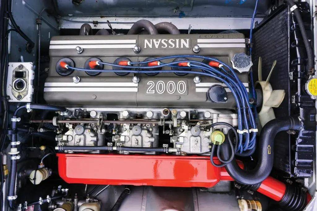 其中最知名的当属《湾岸midnight》系列中主角朝仓明雄的那台蓝色fair