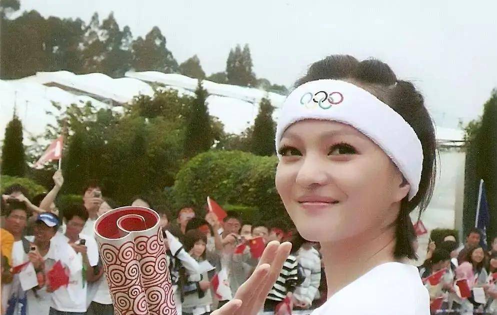 原创张韶涵病重被卷走一个亿被诬陷弃养我的妈妈只爱我的钱